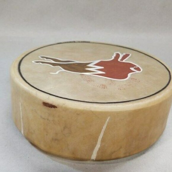 Handmade Amercian Indian single sided drum from 1977 in Great Condition. Signed - Picture 2 of 5